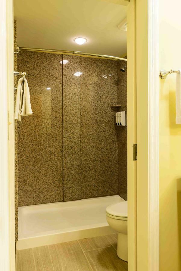 Asbury Inn & Suites Wilmore Екстериор снимка