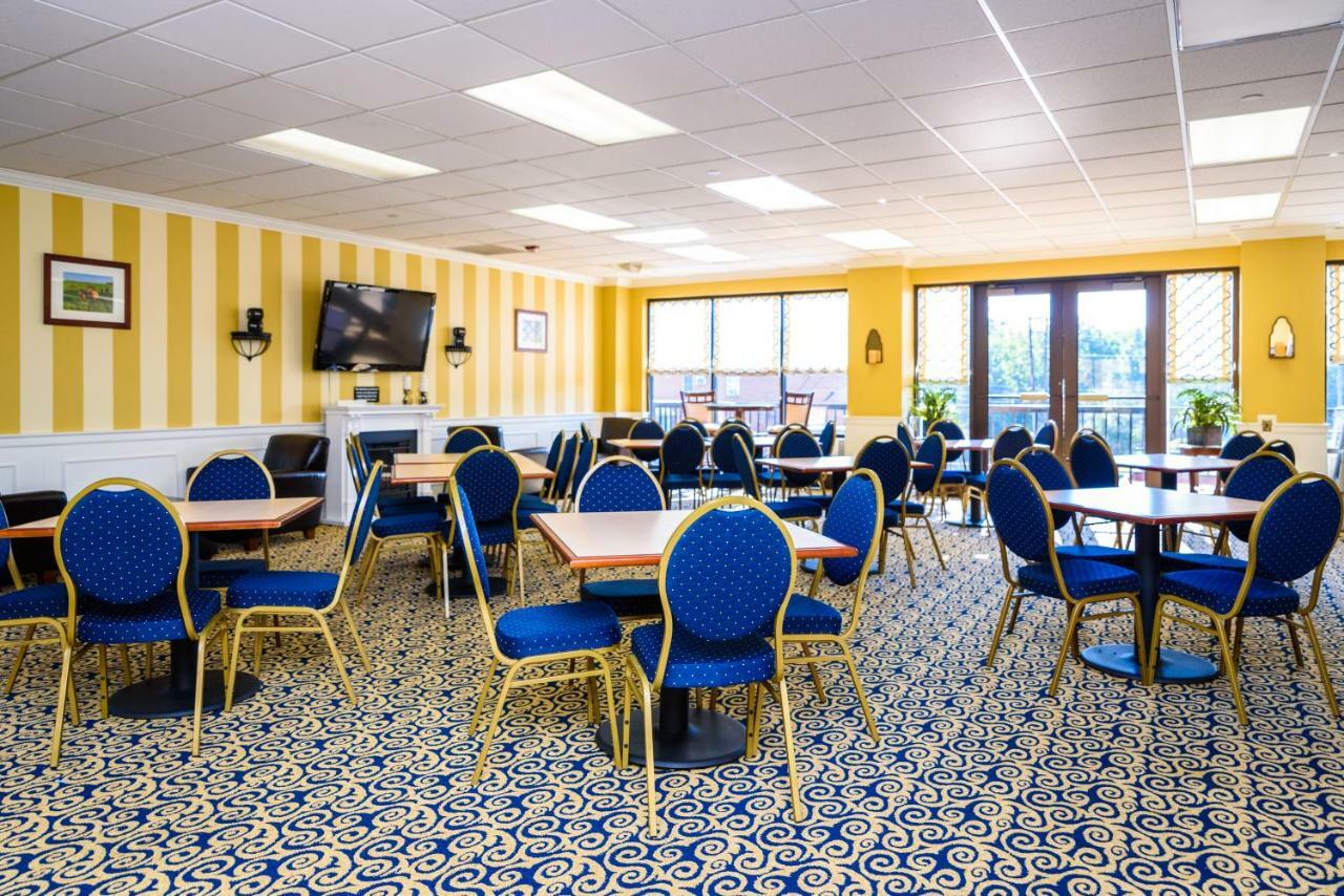 Asbury Inn & Suites Wilmore Екстериор снимка